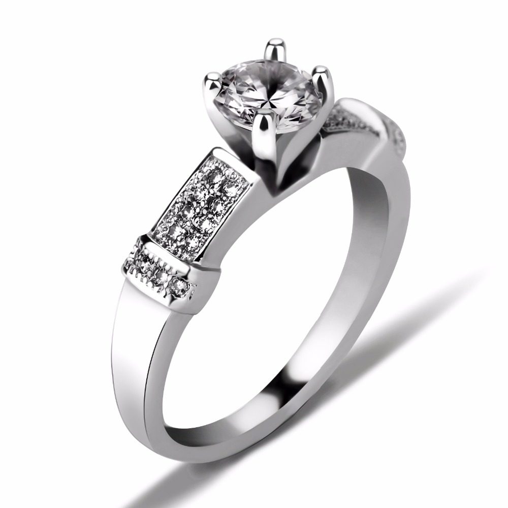 Compromiso Boda Último diseño Cz Señoras Anillos 925 Anillo de plata esterlina Mascota de latón personalizada Zircon IGI Eternity Band Anillos
