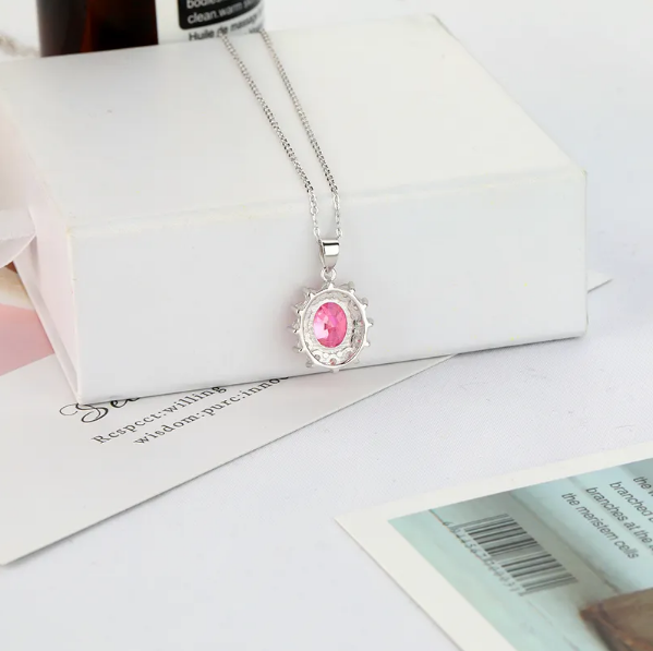 Collar de piedra de lujo