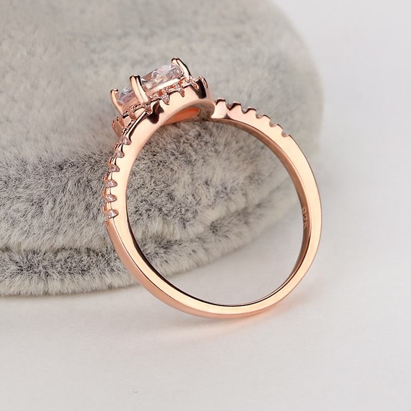 Sra. joyas de anillo