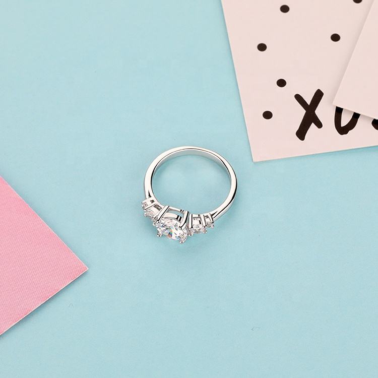 Anillo de plata