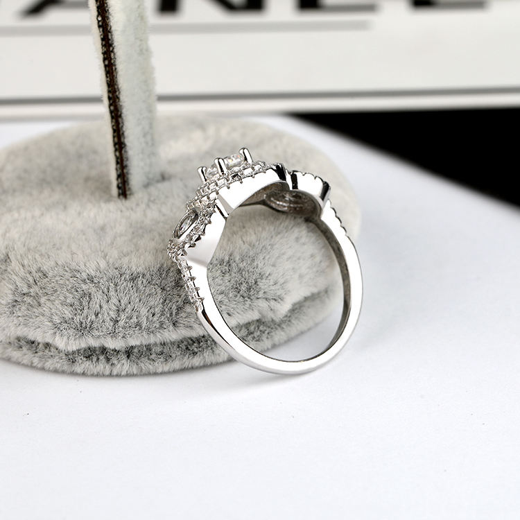 Anillo de Joya de alta gama