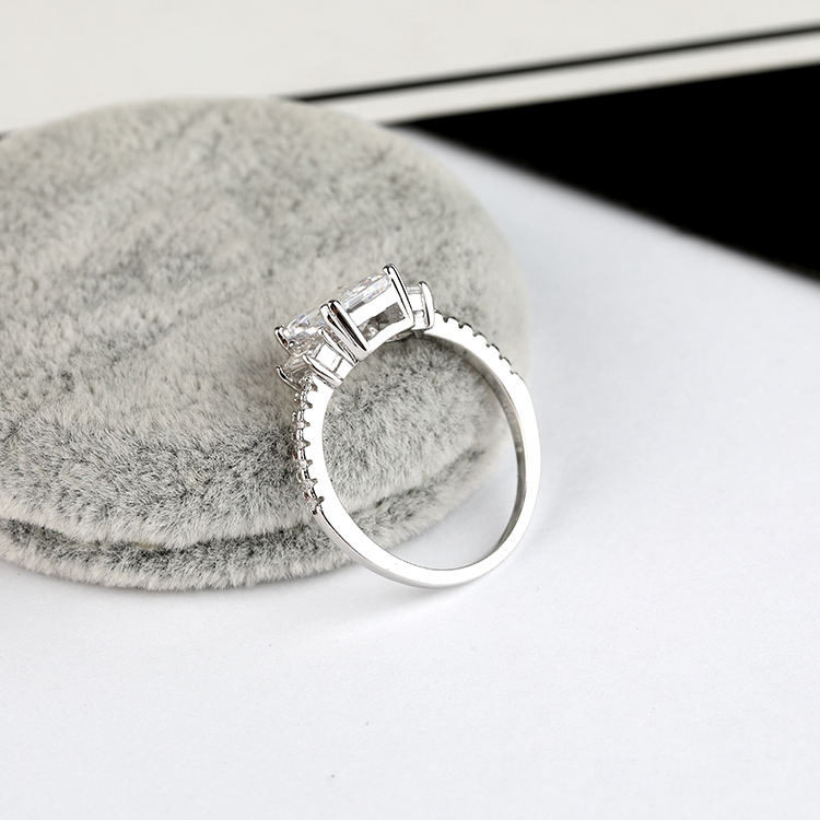 Anillo personalizado