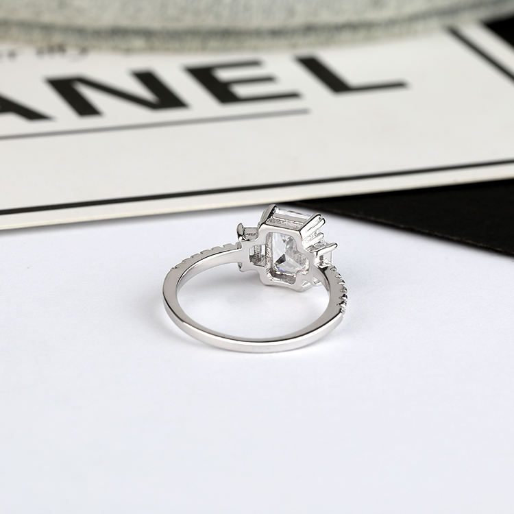 Anillo personalizado