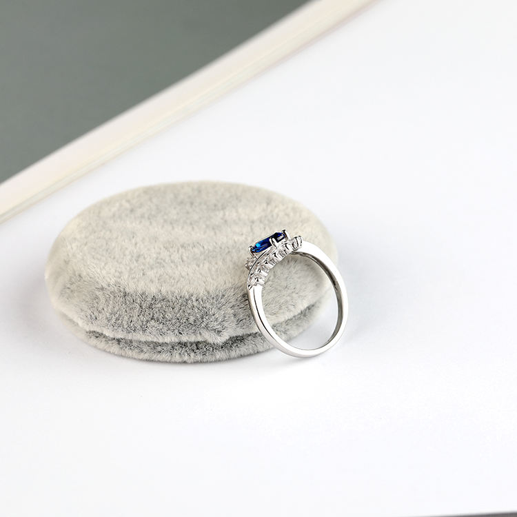 Anillo de niña