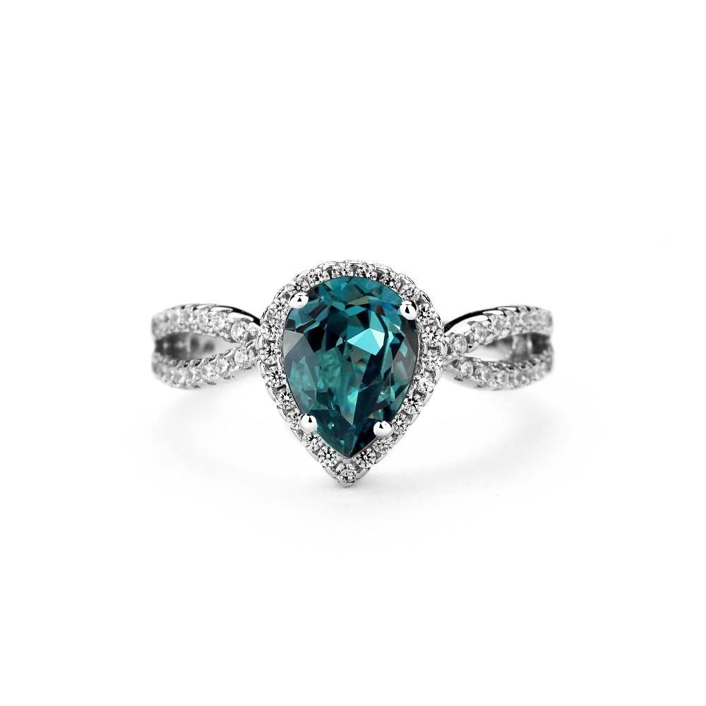 Anillo de piedra de pera