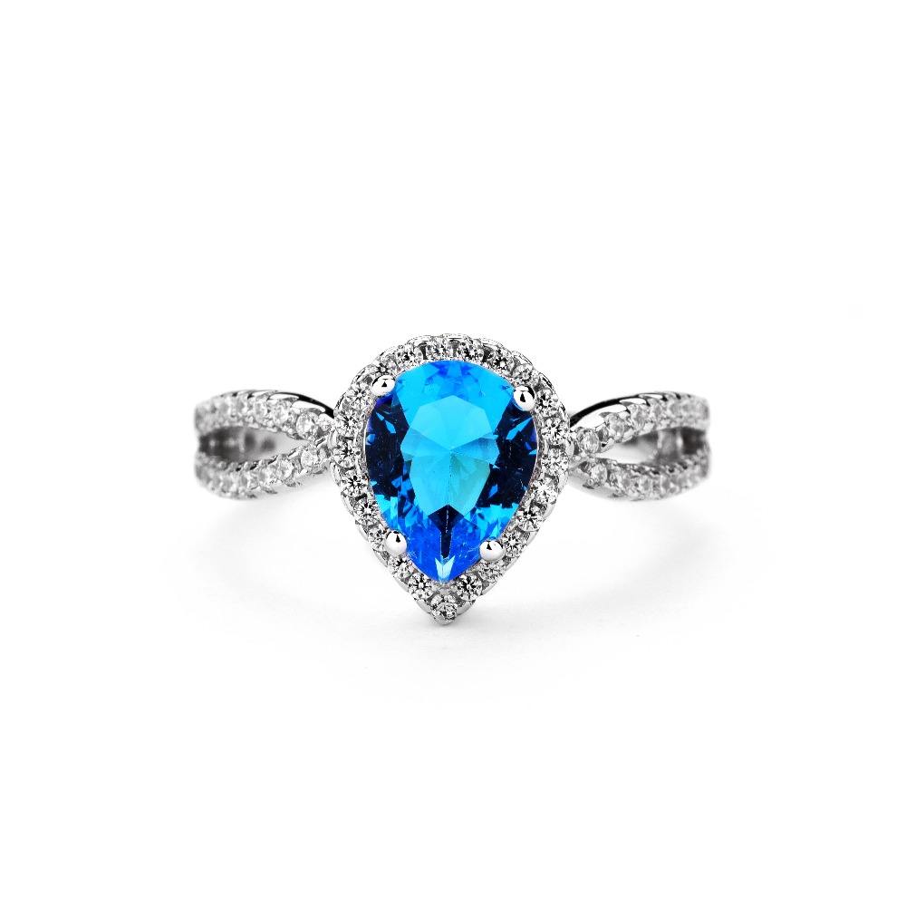 Anillo de piedra de pera