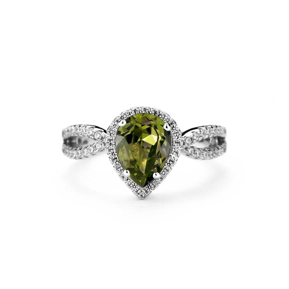 Anillo de piedra de pera