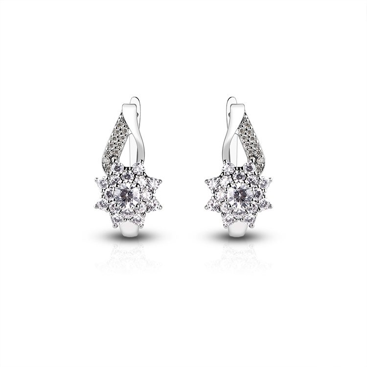 Moda mujer Bling 925 pendientes de circón de plata delicada plata esterlina Vintage pendiente para mujer