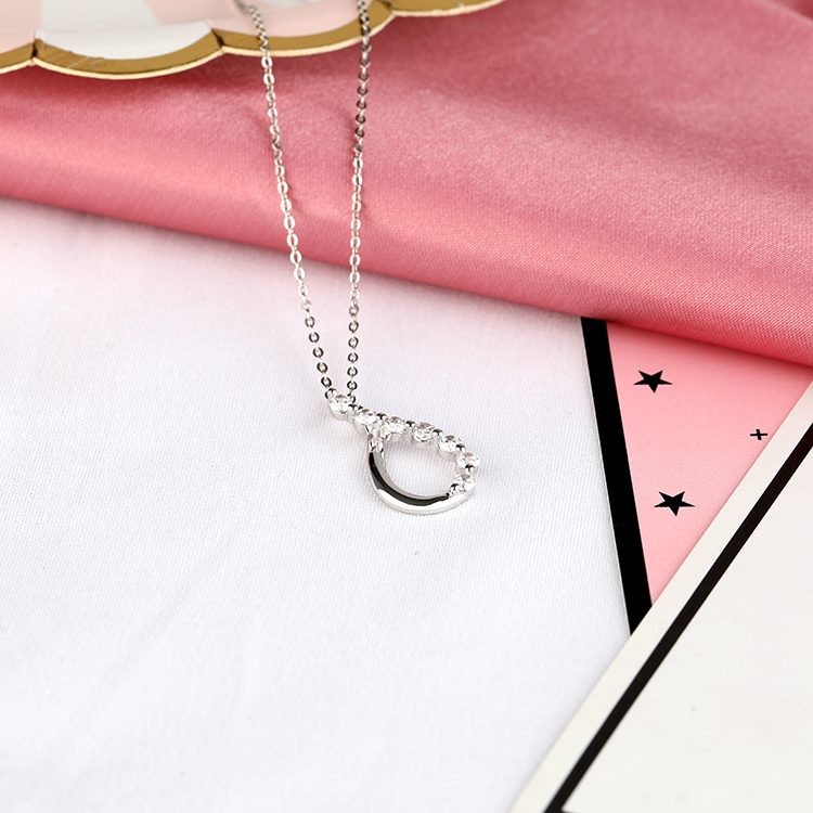 Collar con Colgante de Plata de Ley 925 Personalizado con Circonita Cúbica en Forma de Ola para Venta al por Menor y al por Mayor
