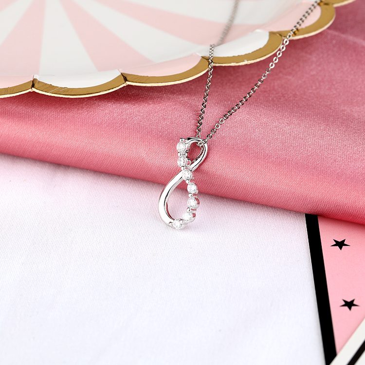 Collar con Colgante de Plata de Ley 925 Personalizado con Circonita Cúbica en Forma de Ola para Venta al por Menor y al por Mayor