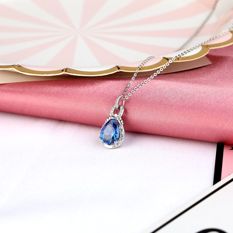 Collar con colgante de plata esterlina con ajuste personalizado