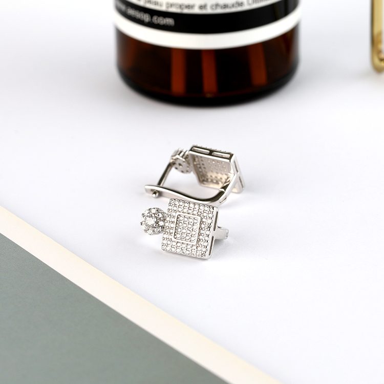 Pendiente de plata 925 Pendientes de tuerca Pendientes de pétalos personalizados
