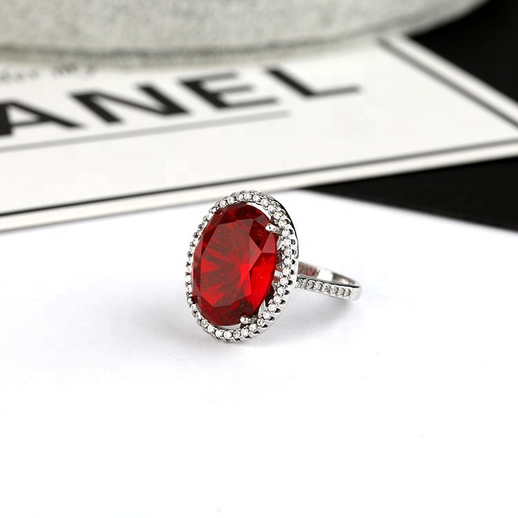 Anillo de compromiso de rubí con diseño de Mascota para mujer, joyería de moissanita redonda