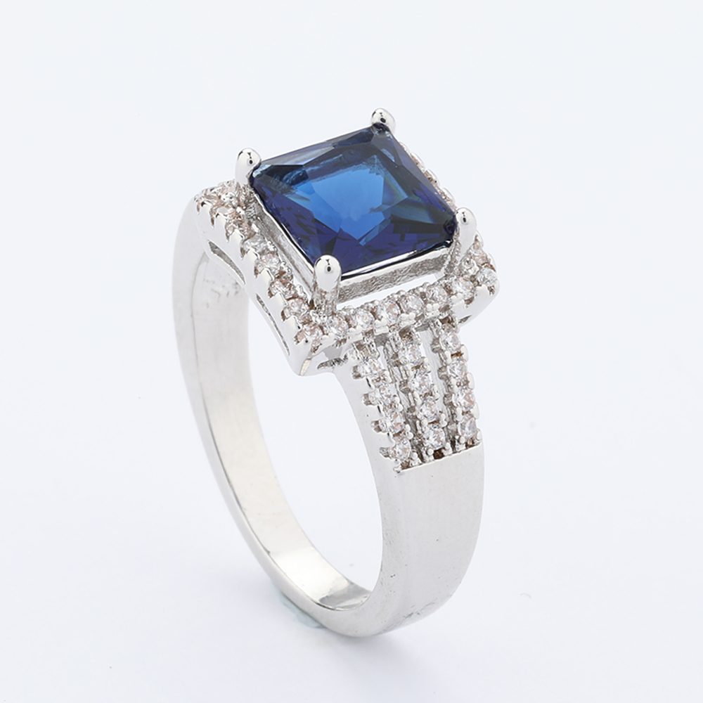 Anillo de Plata con Zafiro Azul para Hombre, Dise&ntilde;o de Una Piedra