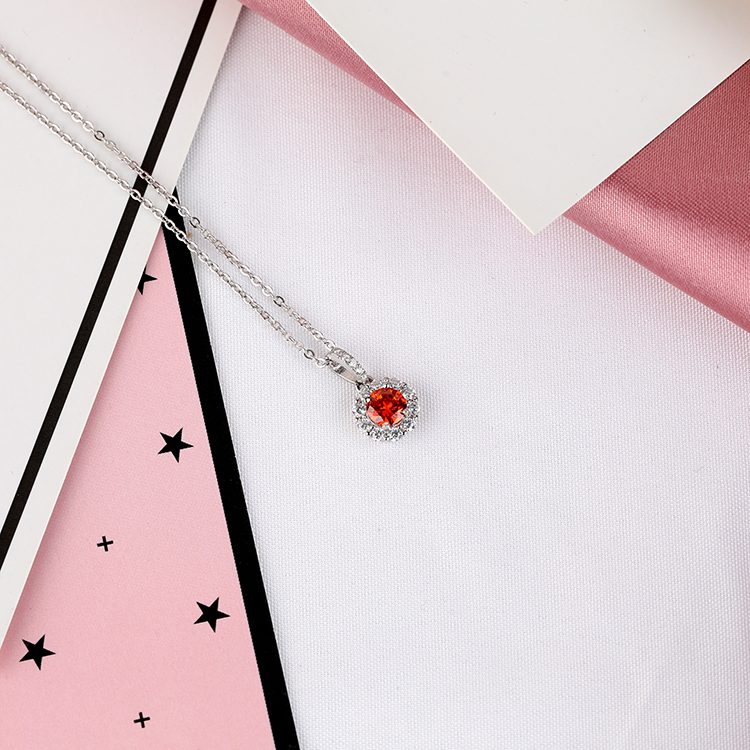 Collar con Colgante de Circonita Roja de Estilo Vintage, Plata 925, Joyería Única para Regalo, Circonita Roja Redonda, Joyería Festiva para el Año Nuevo Chino